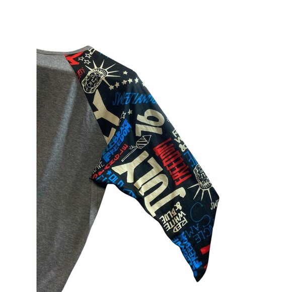 LuLaRoe Randy Large Shirt Gray Stars Stripes Red White Blue July Patriotic - Picture 4 of 4